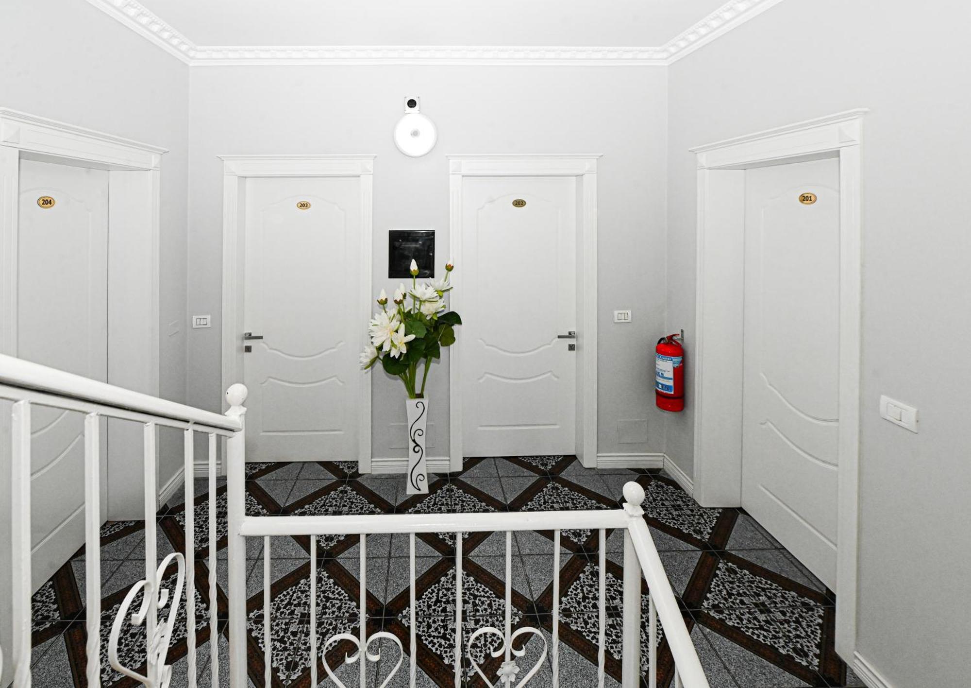 Fama Hotel 3*